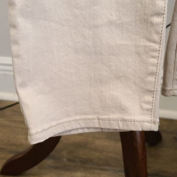 PLUS SIZE CODE BLUE CLASSIC CAPRI PANTS - Picture 5 of 13